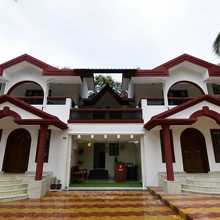 Oyo Flagship Triple Beach Guest House 比纳里姆 外观 照片